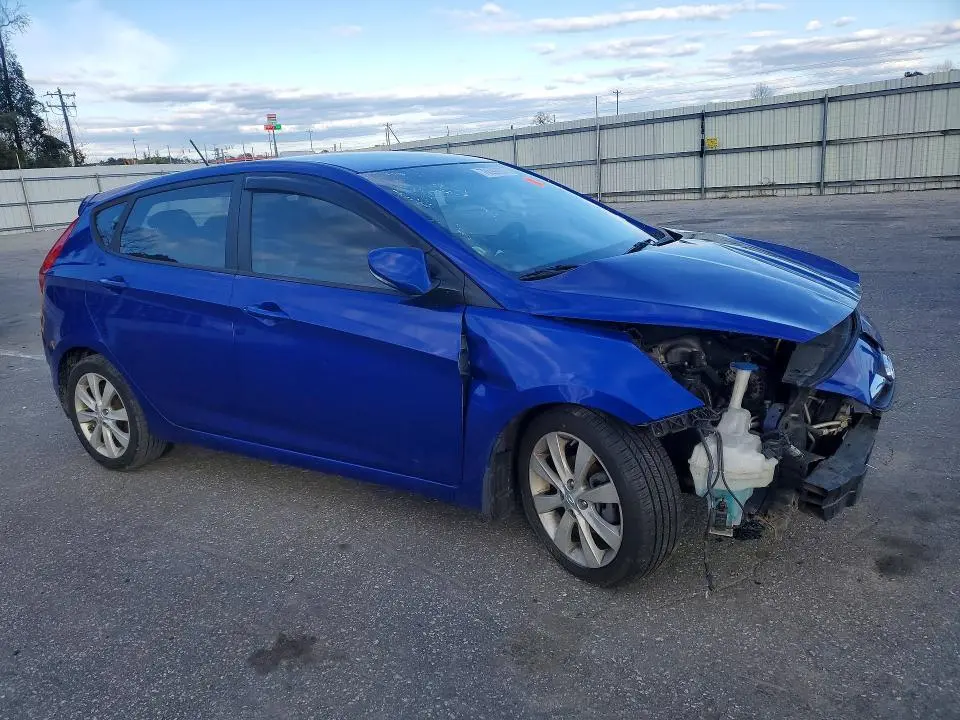 2013 HYUNDAI ACCENT GLS  