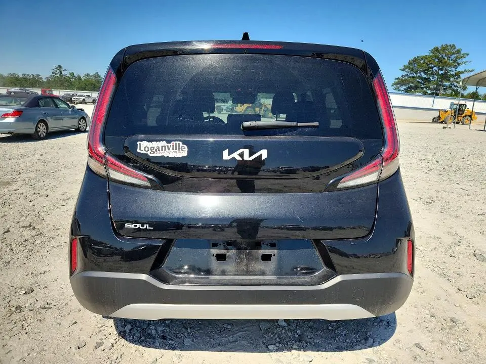 2024 KIA SOUL LX  