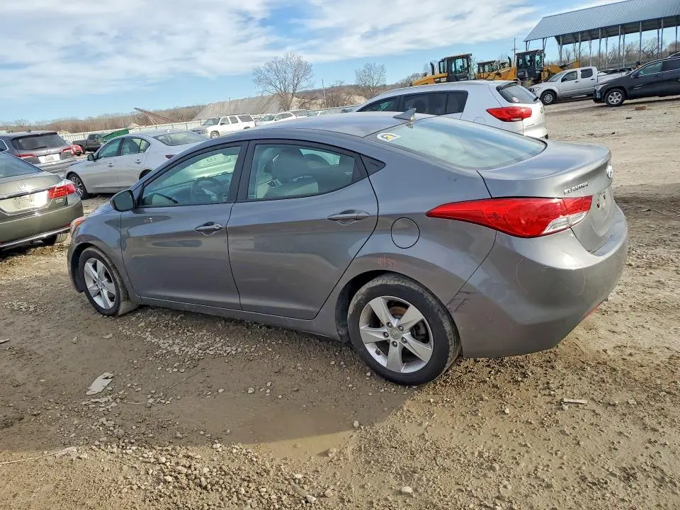 2013 HYUNDAI ELANTRA GLS  