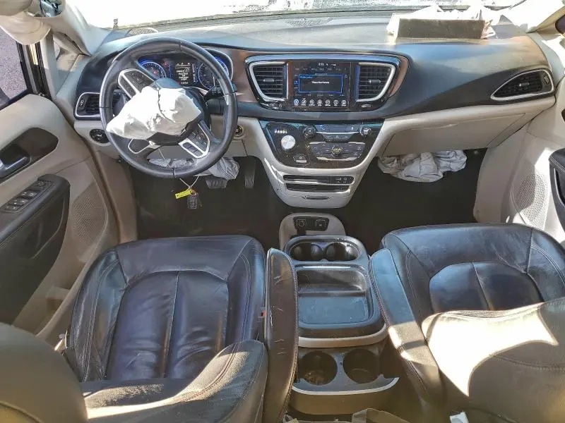 2017 CHRYSLER PACIFICA TOURING L  