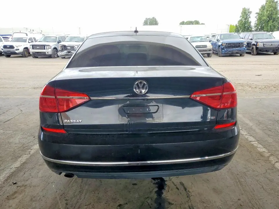 2016 VOLKSWAGEN PASSAT S  