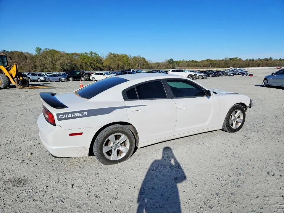 2014 DODGE CHARGER SE  