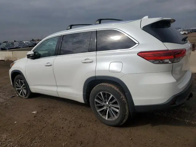 2018 TOYOTA HIGHLANDER SE  