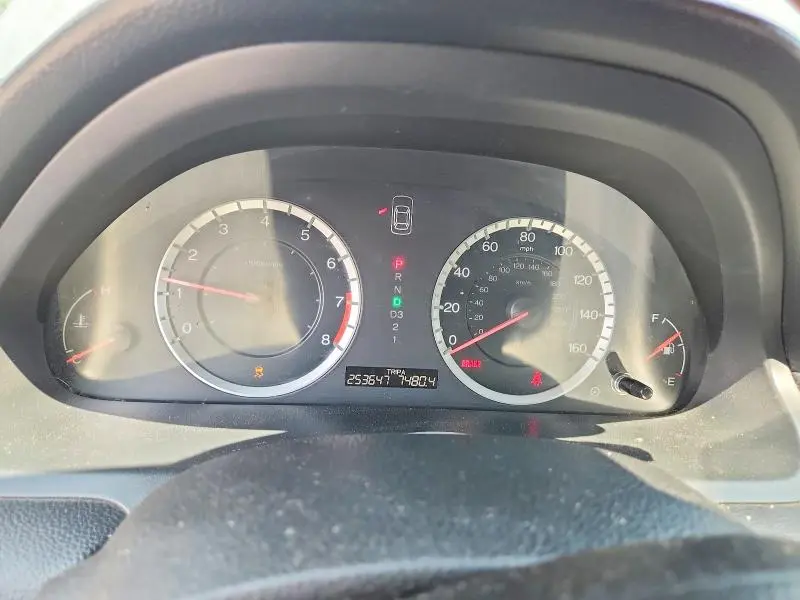2011 HONDA ACCORD LX  