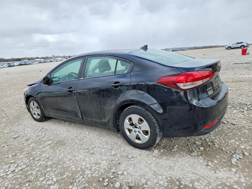 2017 KIA FORTE LX  