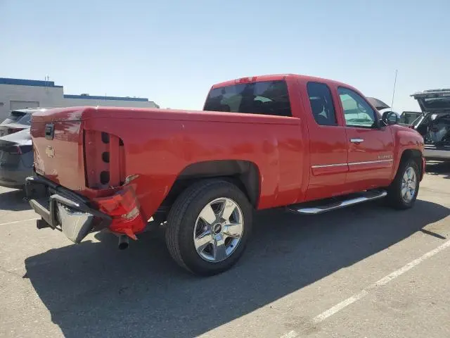 2011 CHEVROLET SILVERADO C1500 LT  