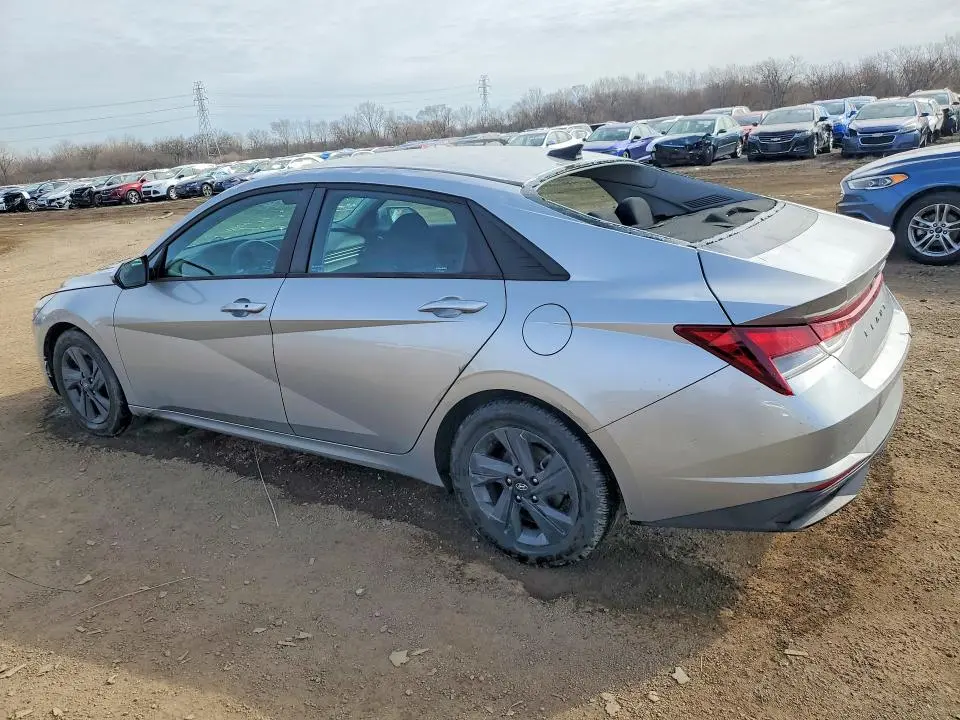 2021 HYUNDAI ELANTRA SEL  