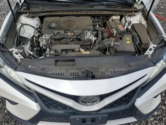 2018 TOYOTA CAMRY XSE  