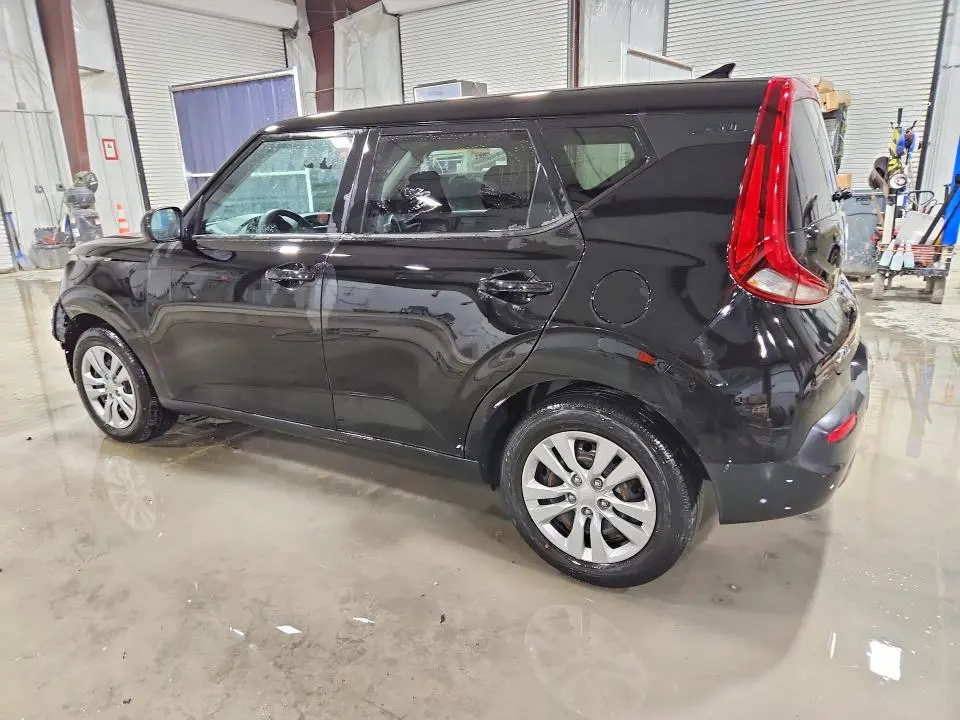 2022 KIA SOUL LX  