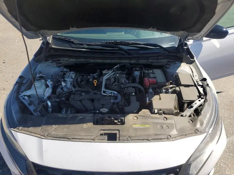 2024 NISSAN ALTIMA SR  
