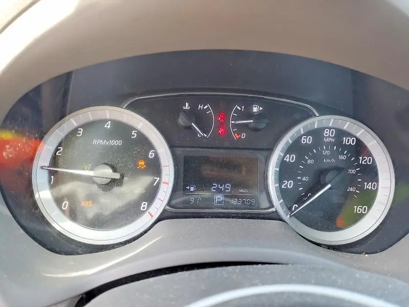 2014 NISSAN SENTRA SV  