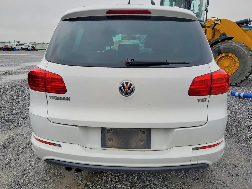 2017 VOLKSWAGEN TIGUAN SPORT  