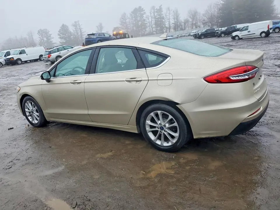 2019 FORD FUSION SE  