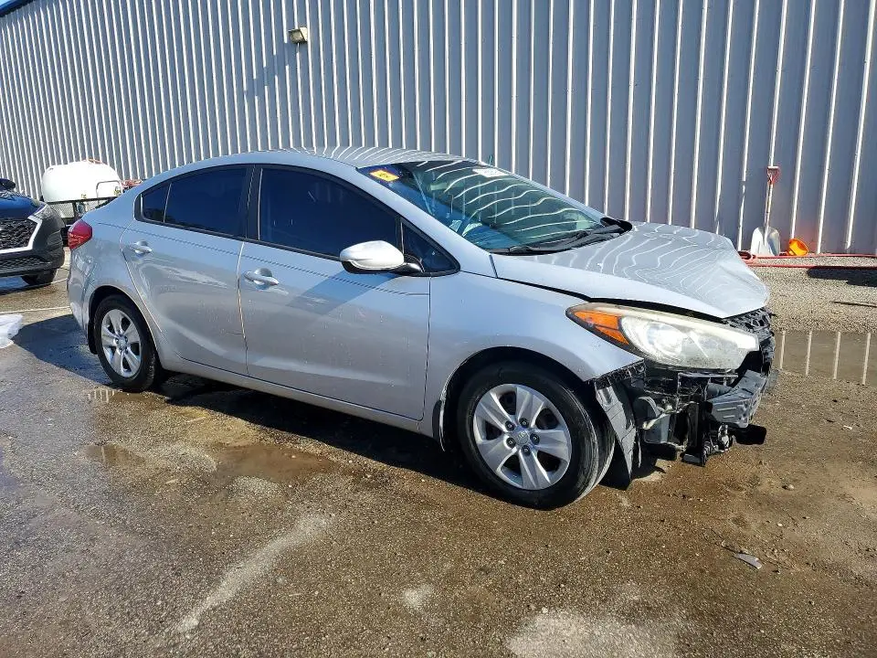 2016 KIA FORTE LX  
