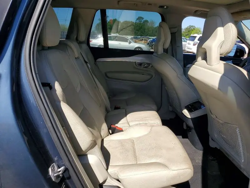 2018 VOLVO XC90 T6  