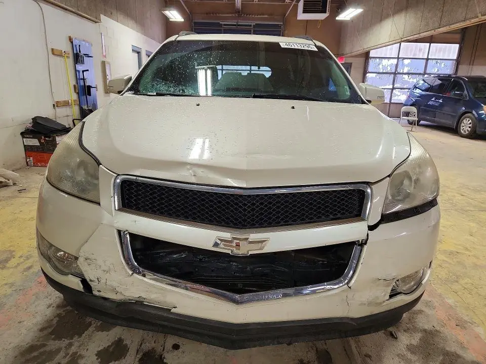 2011 CHEVROLET TRAVERSE LT  