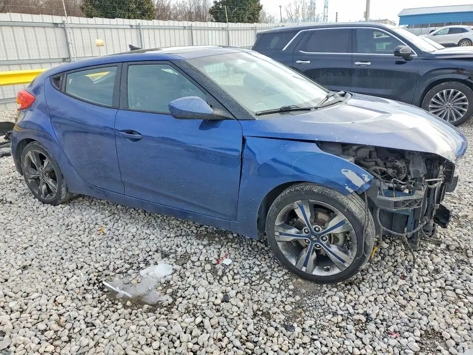 2017 HYUNDAI VELOSTER VALUE EDITION  