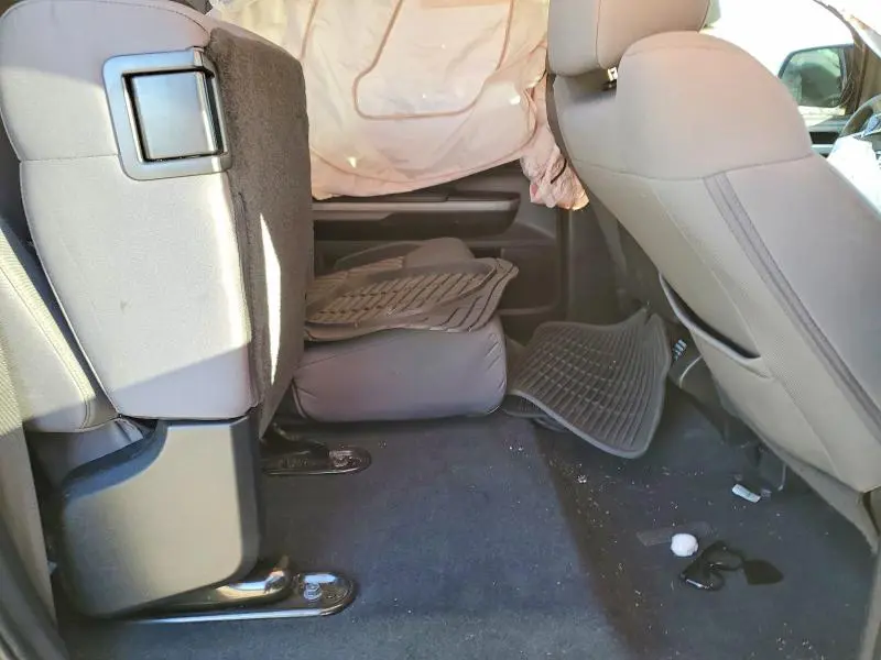 2021 TOYOTA TUNDRA CREWMAX SR5  