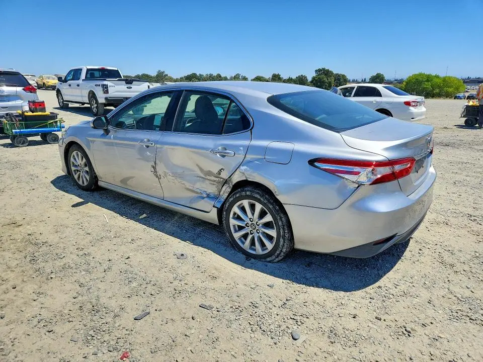 2018 TOYOTA CAMRY LE  
