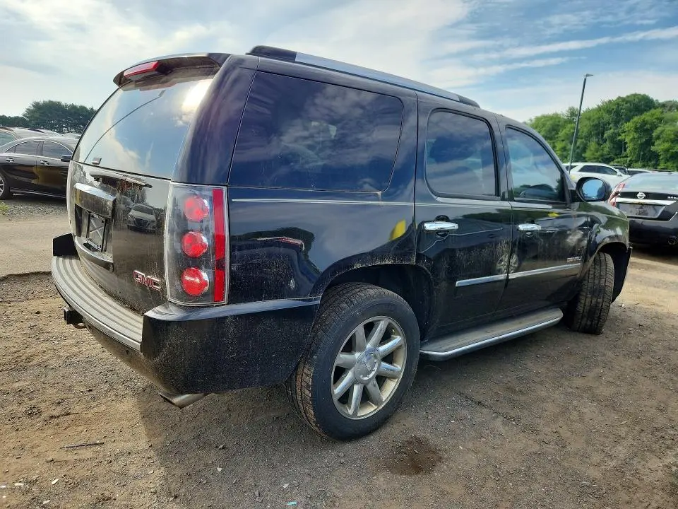 2012 GMC YUKON DENALI  