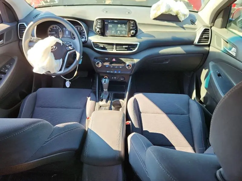 2021 HYUNDAI TUCSON SE  