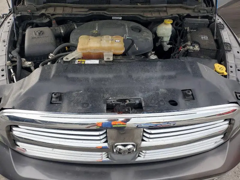 2017 RAM 1500 SLT  