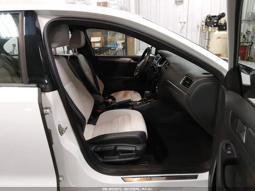 2016 VOLKSWAGEN JETTA 1.8T SPORT