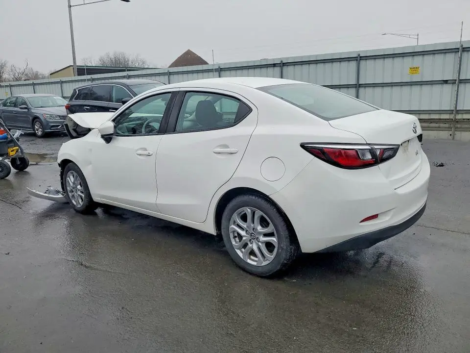 2018 TOYOTA YARIS   