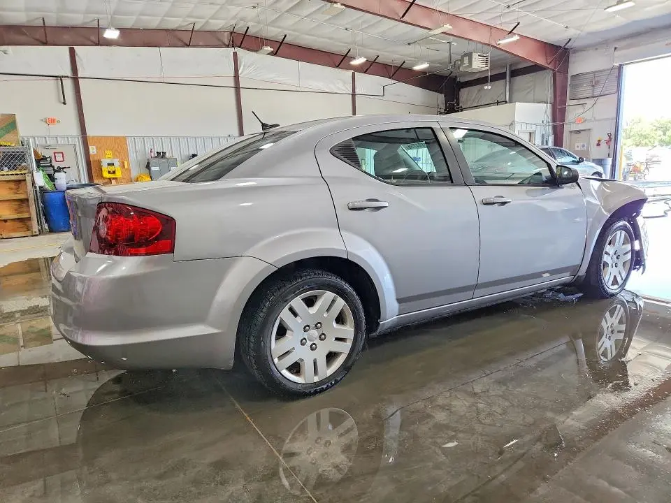 2013 DODGE AVENGER SE  