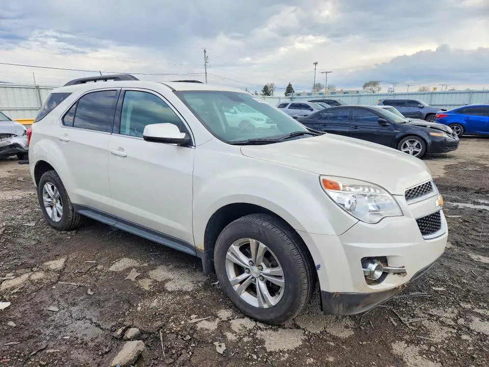 2015 CHEVROLET EQUINOX LT  