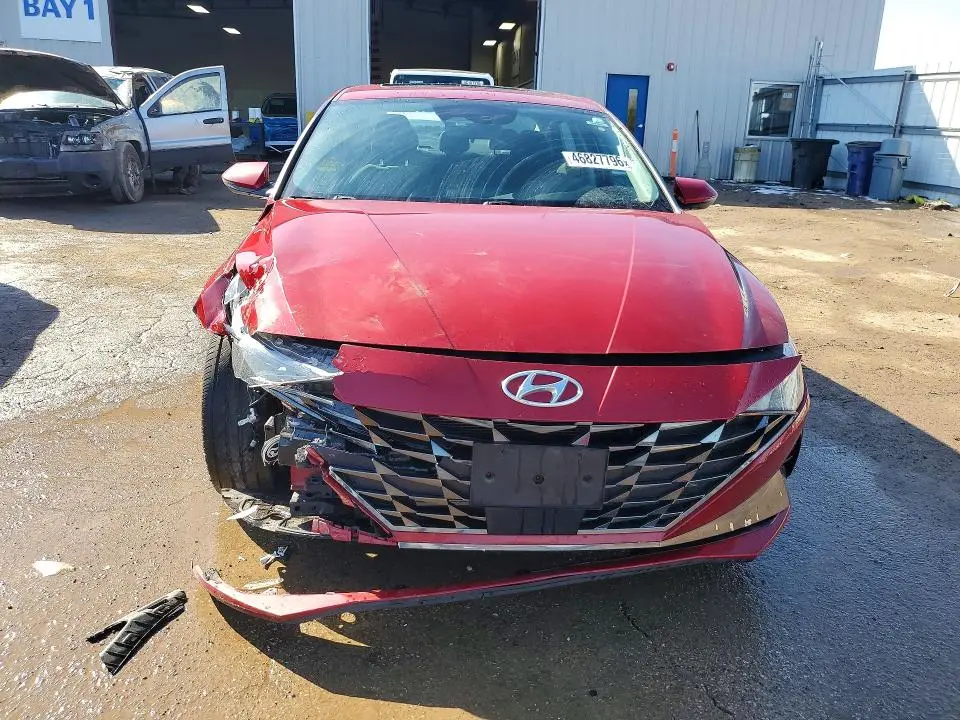 2021 HYUNDAI ELANTRA SEL  