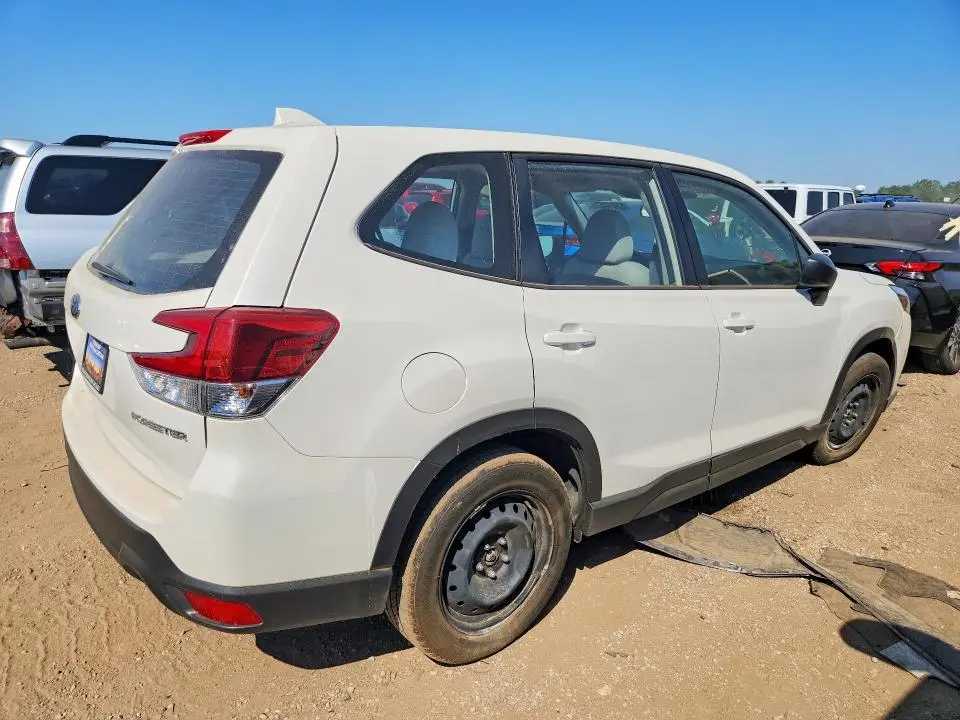 2023 SUBARU FORESTER   