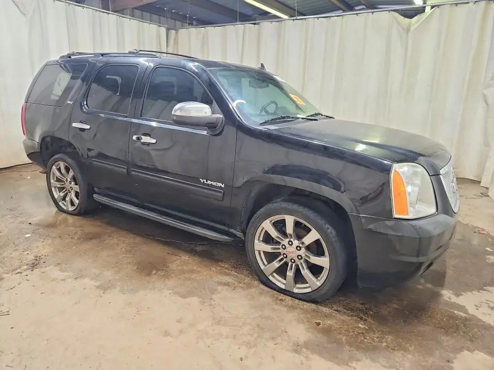 2013 GMC YUKON SLT  