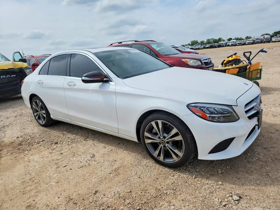 2019 MERCEDES-BENZ C 300  