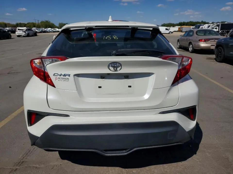 2019 TOYOTA C-HR XLE  