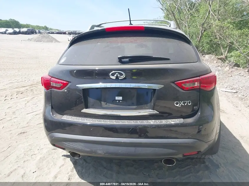 2014 INFINITI QX70  