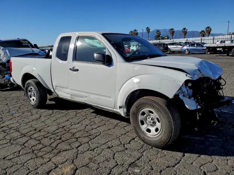 2018 NISSAN FRONTIER S  