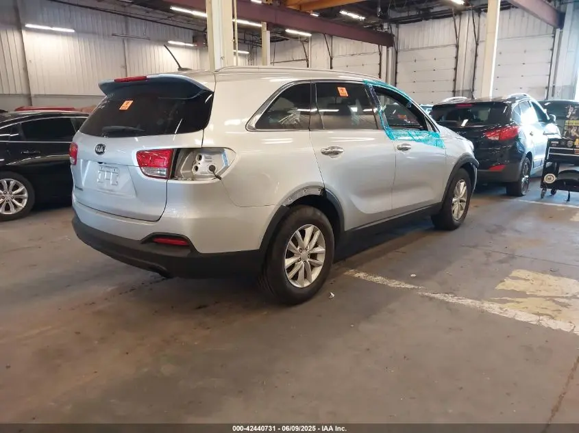 2017 KIA SORENTO 2.4L LX