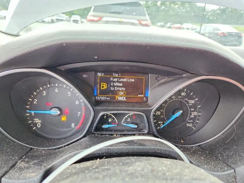 2017 FORD FOCUS SE  