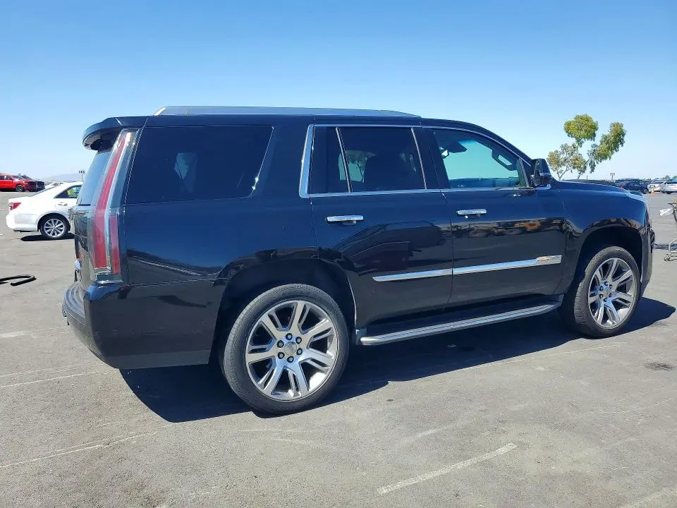 2016 CADILLAC ESCALADE LUXURY  