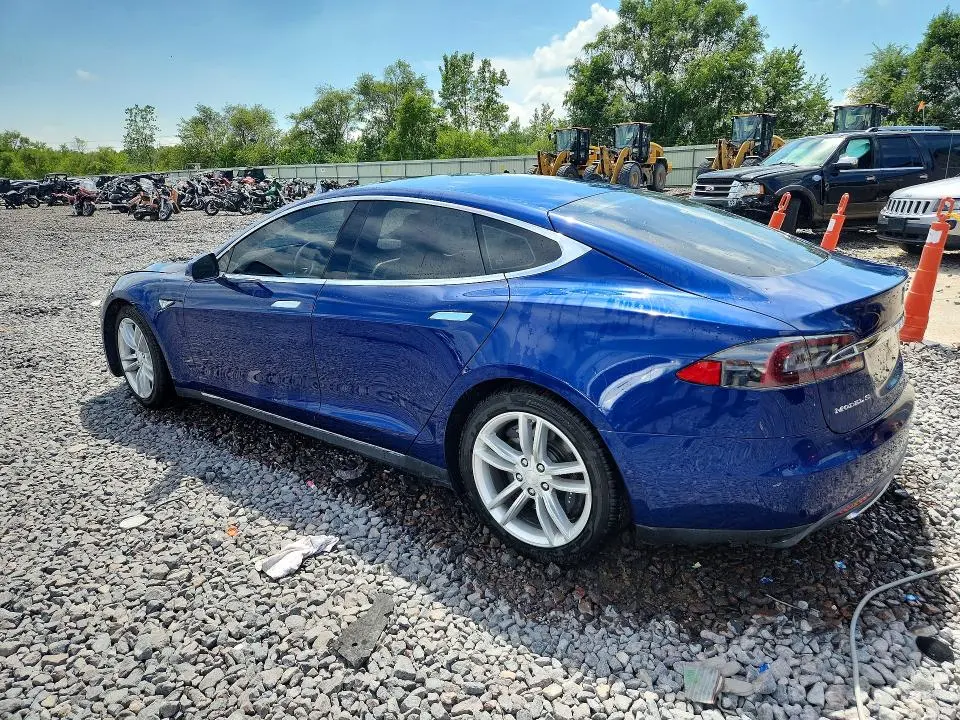 2015 TESLA MODEL S   