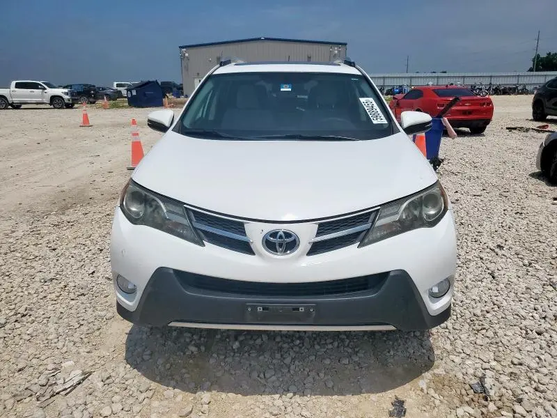 2015 TOYOTA RAV4 XLE  