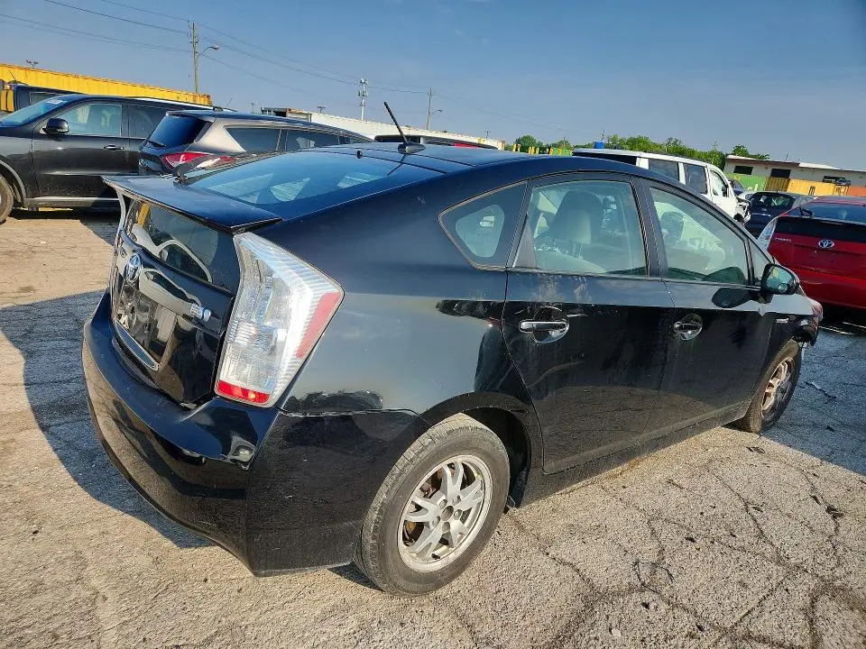 2010 TOYOTA PRIUS II  