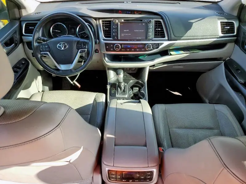 2017 TOYOTA HIGHLANDER LIMITED  
