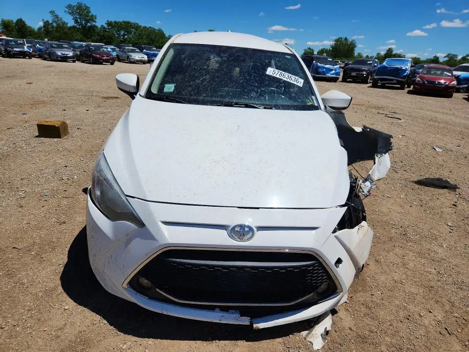 2019 TOYOTA YARIS LE  
