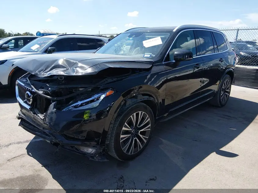2020 VOLVO XC90 T6 MOMENTUM 7 PASSENGER