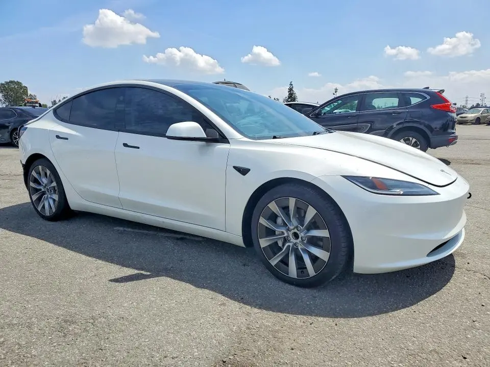 2024 TESLA MODEL 3   