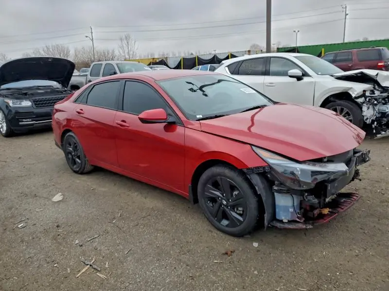 2023 HYUNDAI ELANTRA SEL  