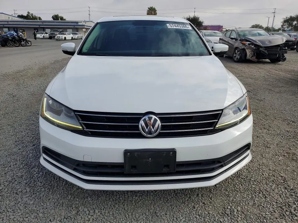 2017 VOLKSWAGEN JETTA SE  