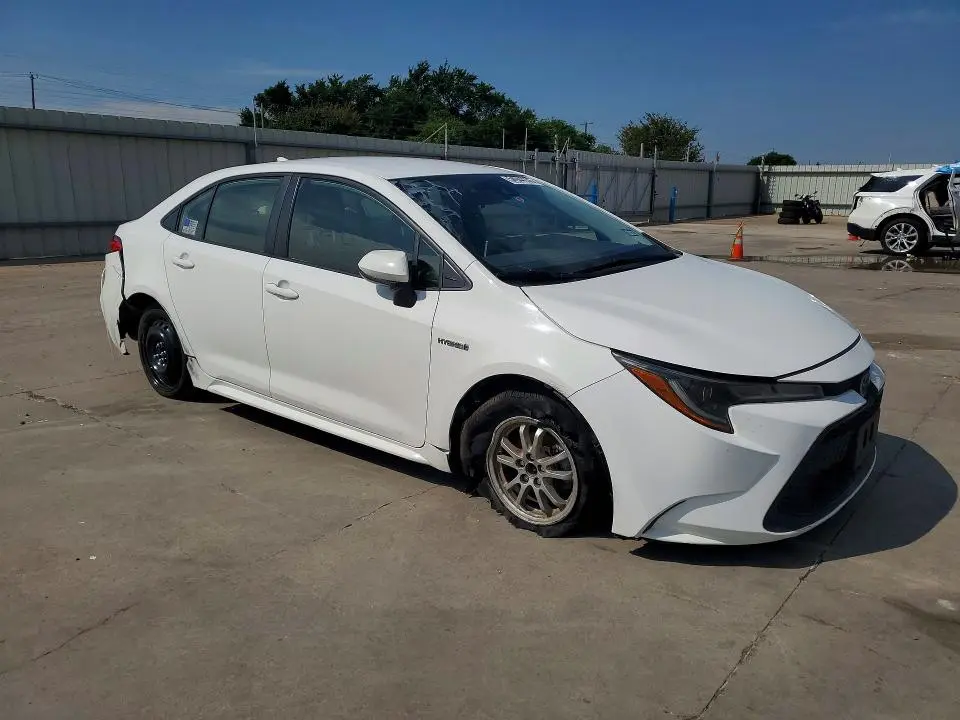 2021 TOYOTA COROLLA LE  